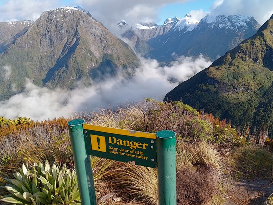 This sign is not kidding. Just beyond it is a sheer drop (one of the rangers said it's a 23 second fall). Made me feel ill.
Edit: there's no way this is true; 23 second's free fall requires around 2500m of clear air. Lies!