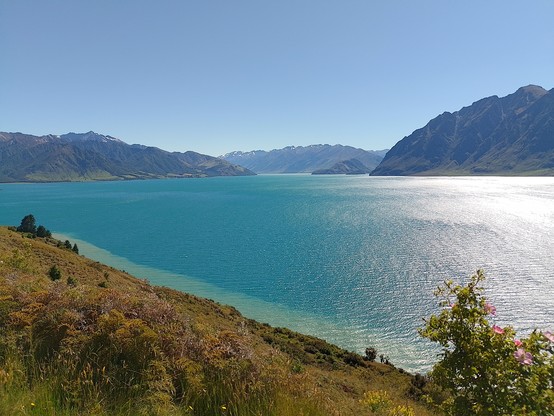 Lake Hāwea heading toward Haast.