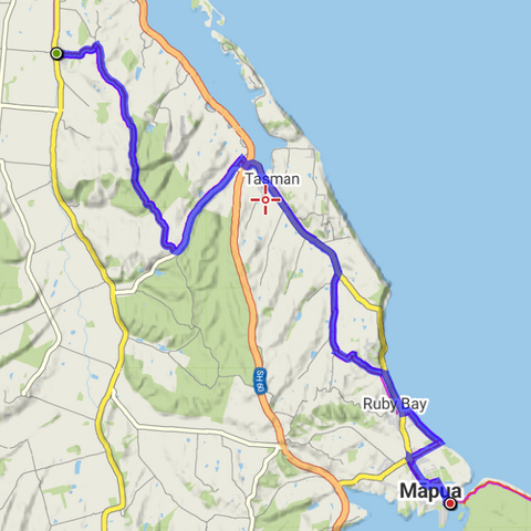 The cycle route to Mapua.